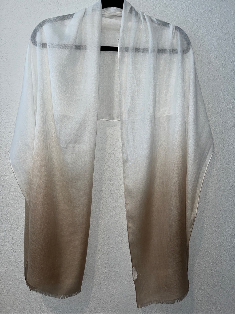 Chico's Ombré White to Brown lightweight Sheer Scarf, Wrap
OS
22x72